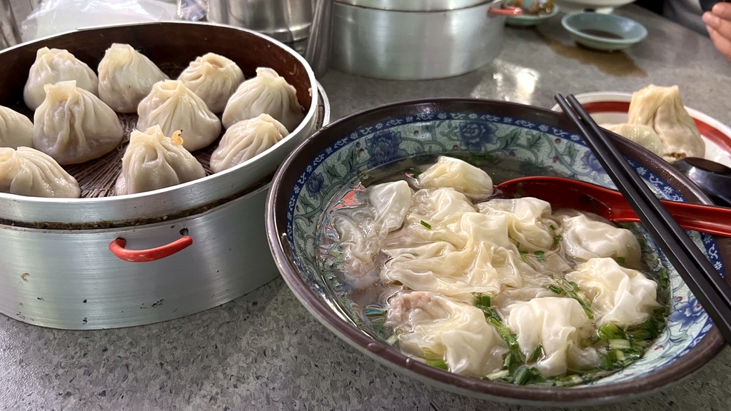 团结四村汤包馆