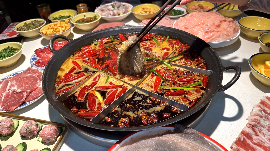 年白老火锅总店