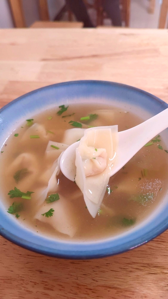 春明馄饨饺子馆