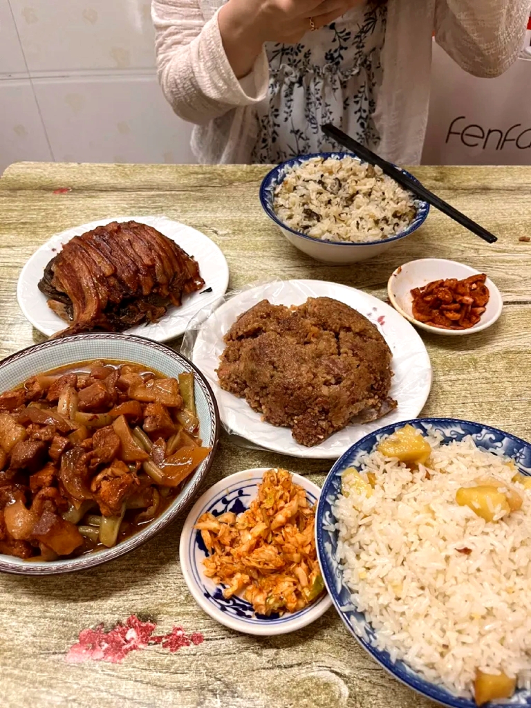 惠民铁锅洋芋米饭