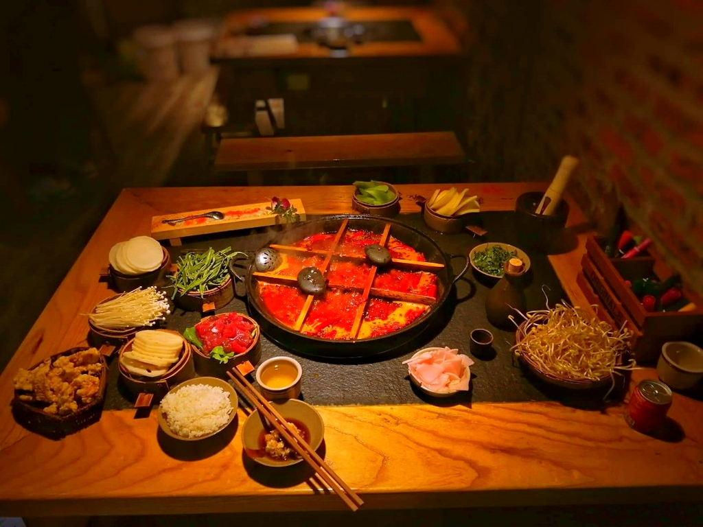 九记火锅(广场店)