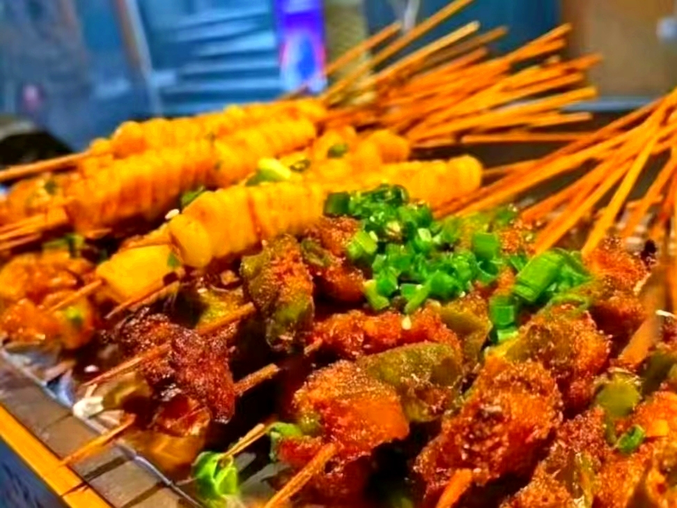 食鸡公社辣子鸡·鲁菜·烧烤