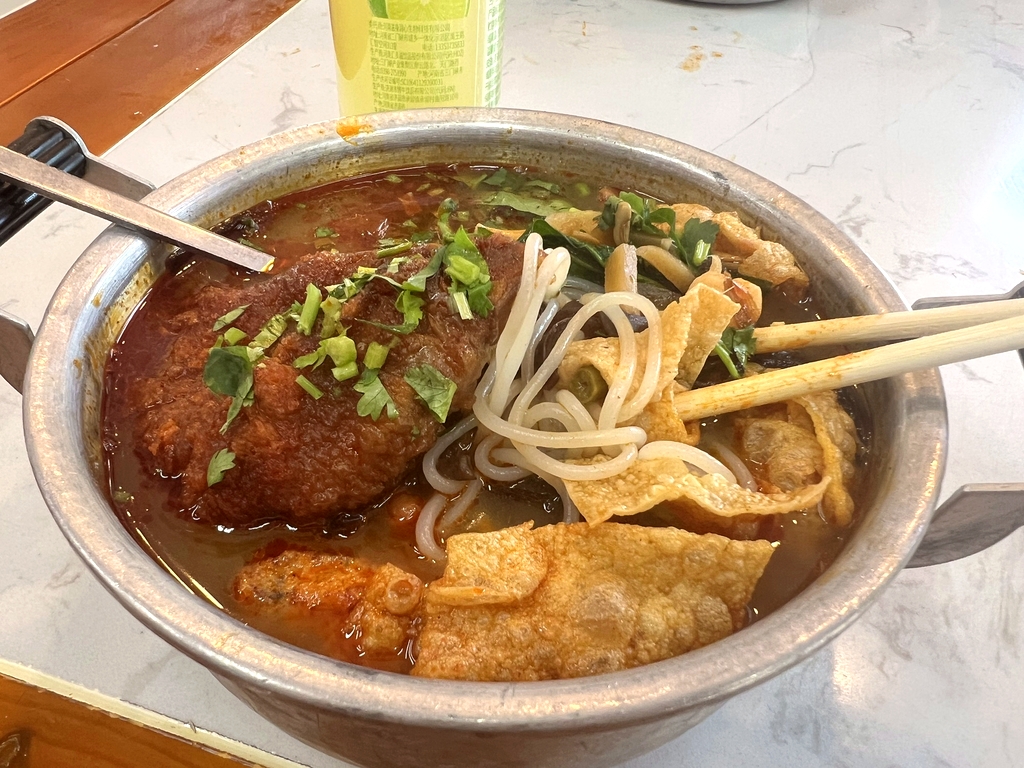 阳奶佬螺蛳粉(崇左金街店)