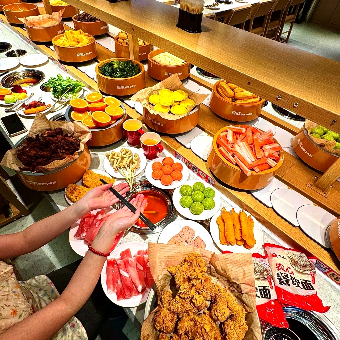 龍歌自助小火锅(济南历下世茂店)