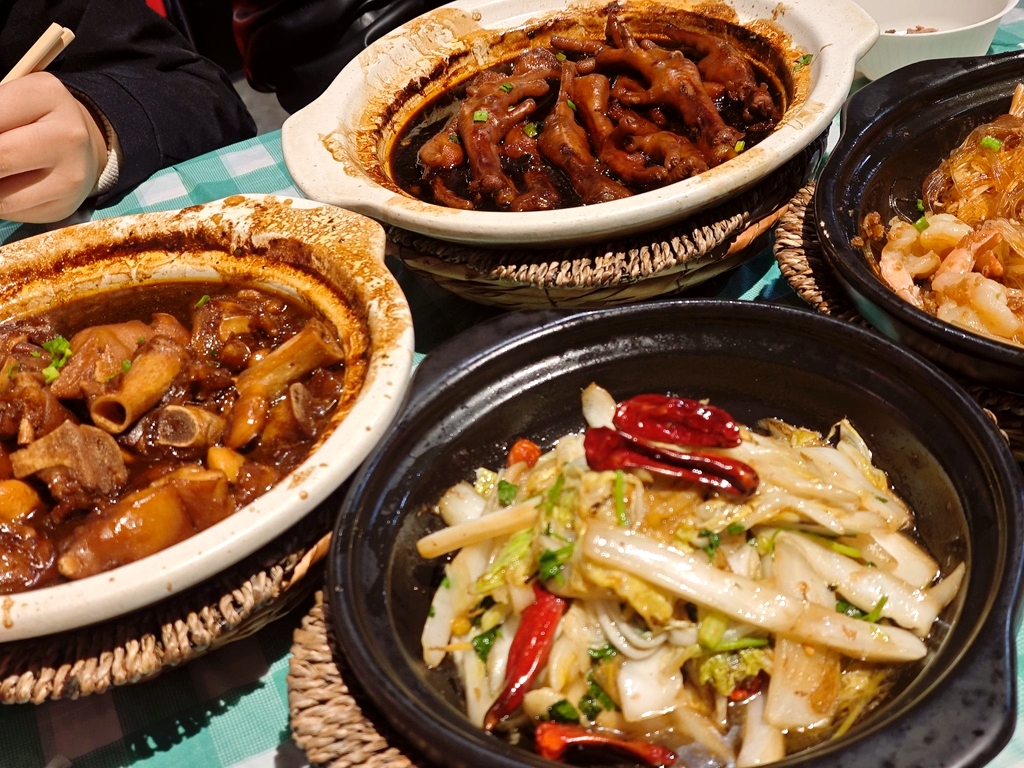巷里记砂锅大牌档