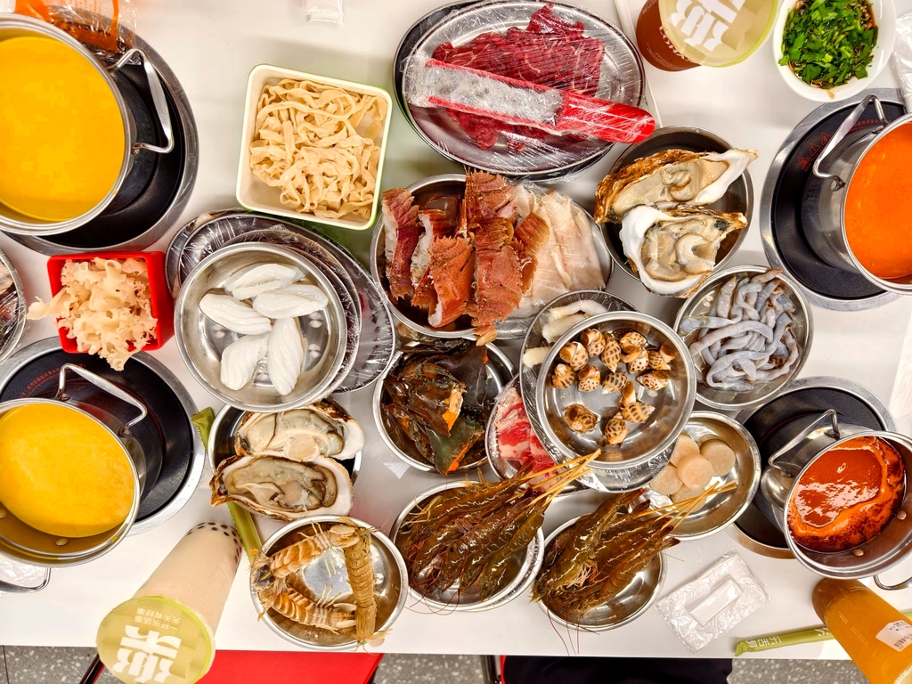 朱富贵火锅(火车站禹悦汇店)