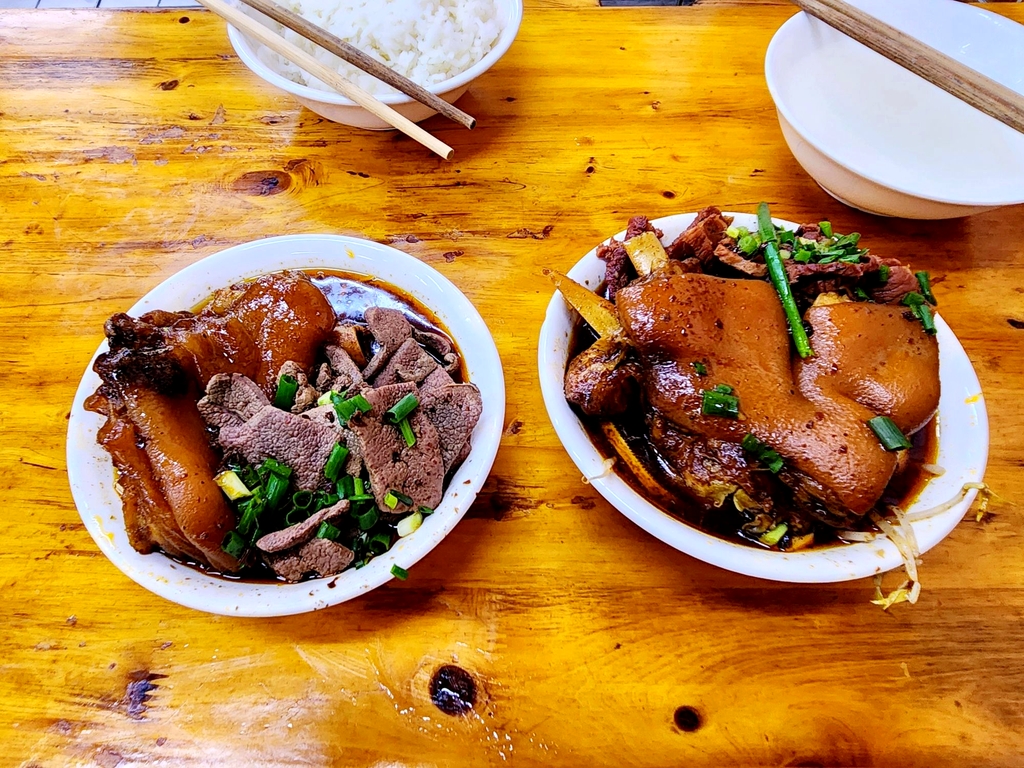 历山张六子牛肉饭(随州总店)