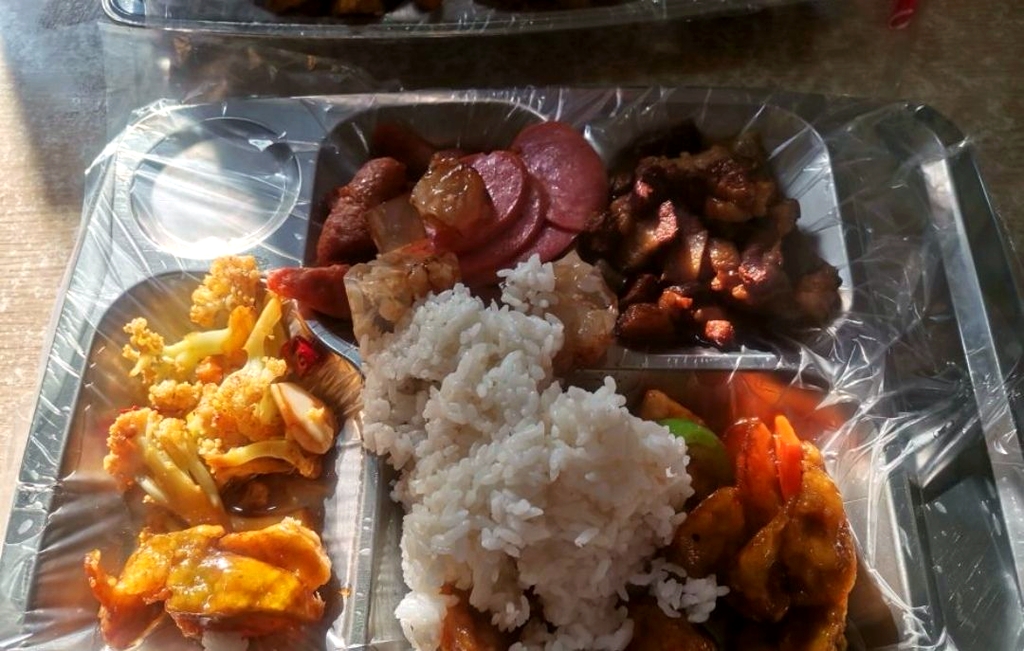 朵儿自助盒饭