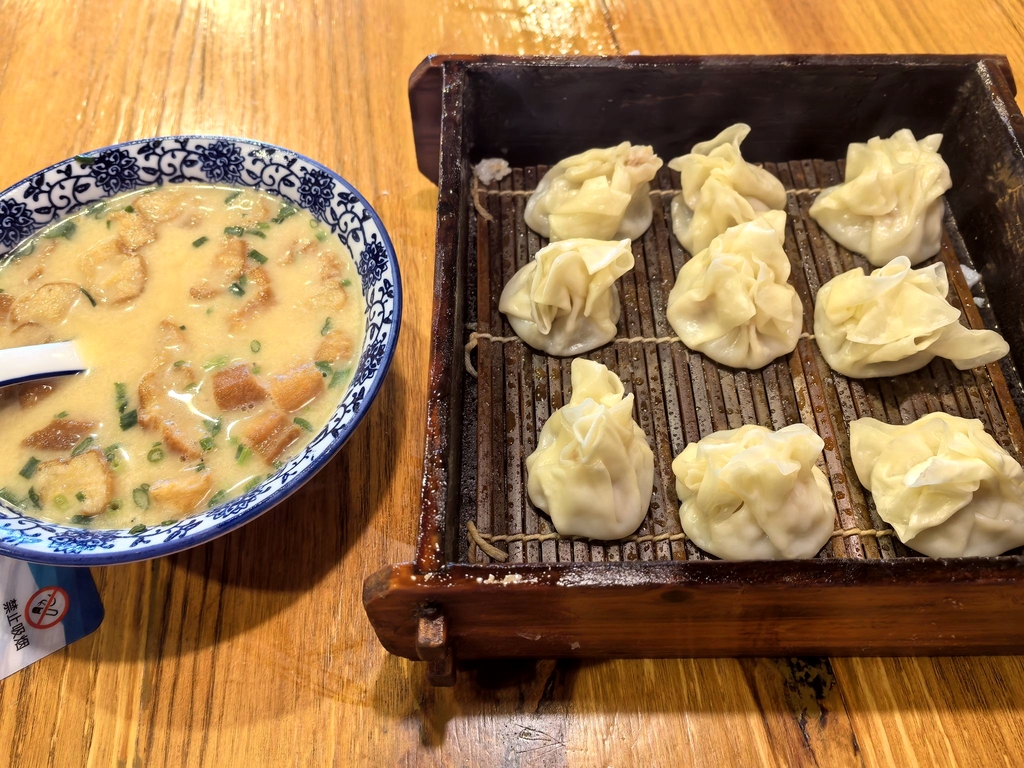 张家巷美食(南浔店)