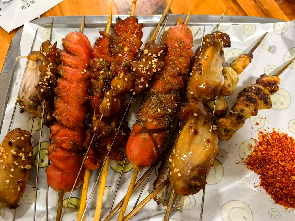 张美丽烧烤小院