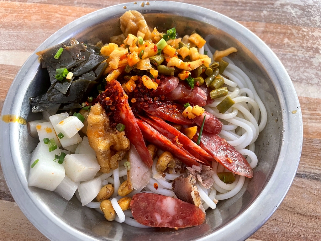 鸿日桂林米粉