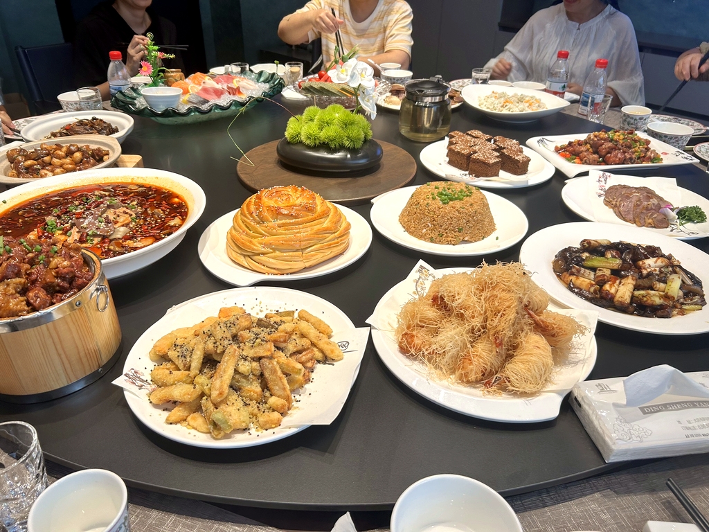鼎盛宴中国菜