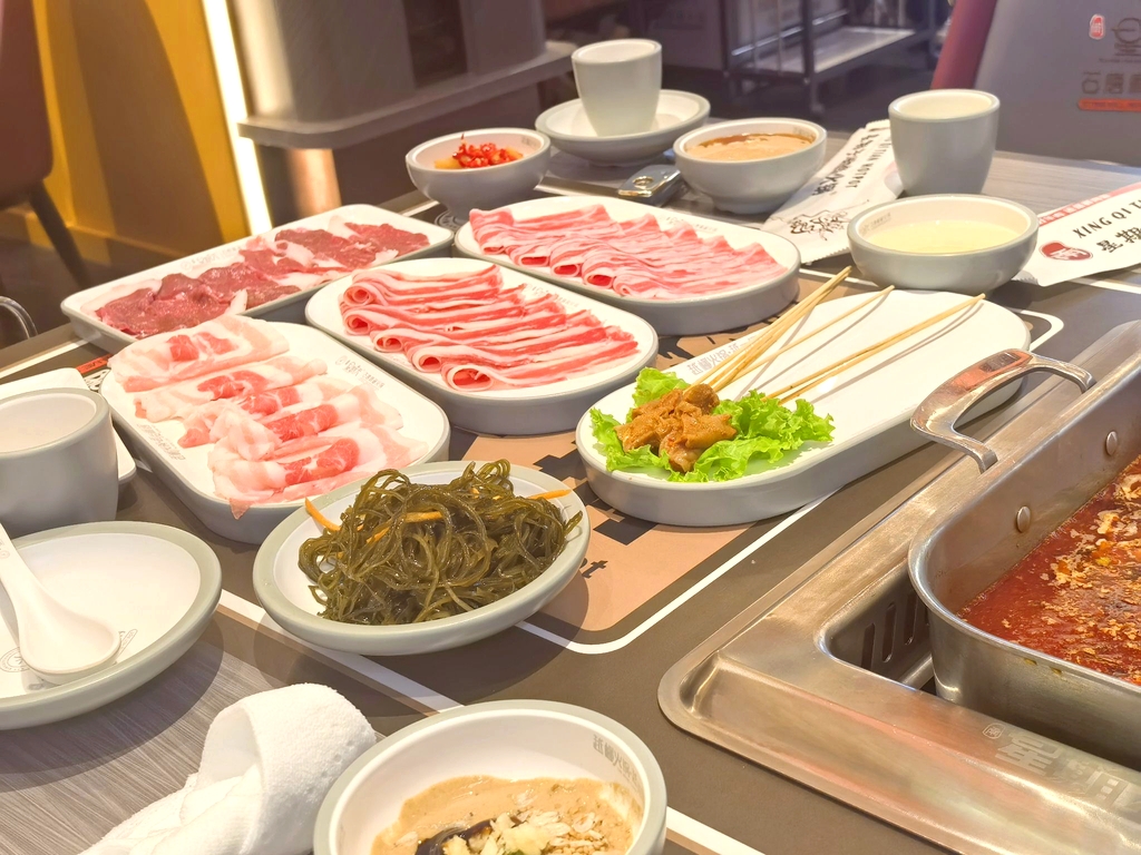 星期天火锅(新村店)