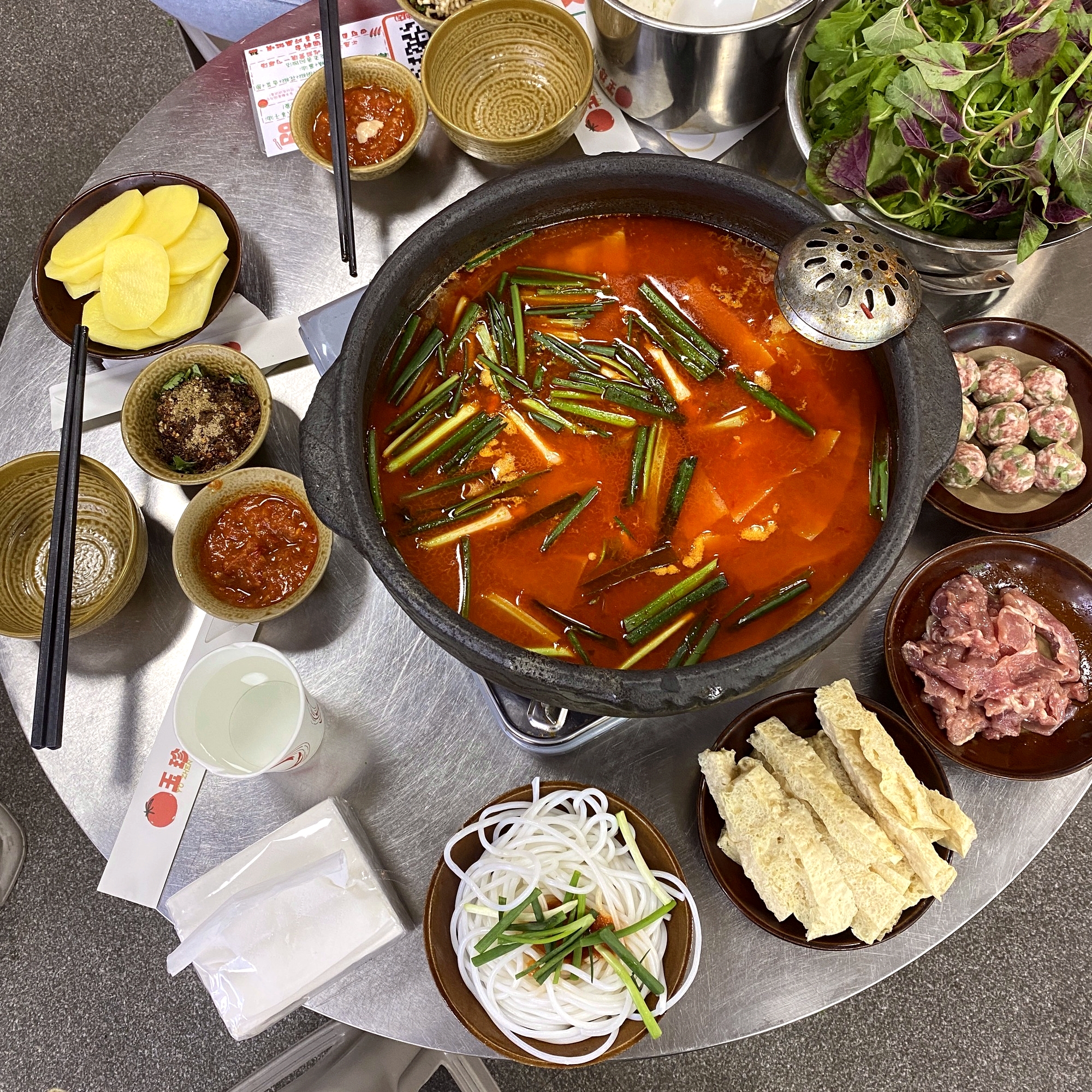 玉珍酸笋火锅(喷水池店)