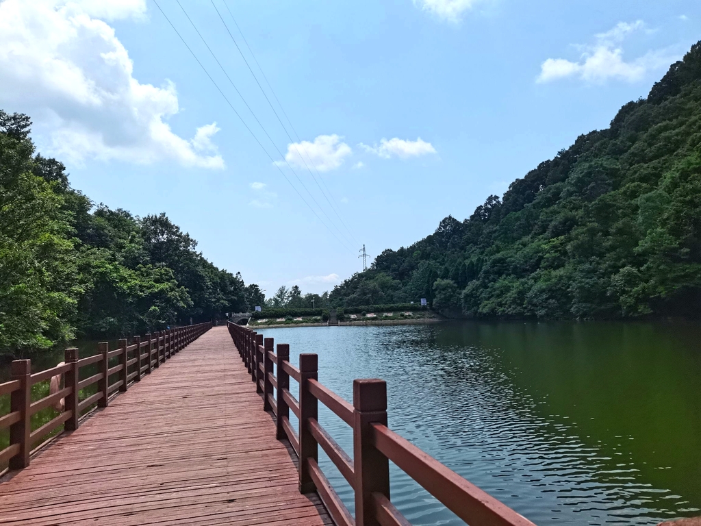震雷山风景区