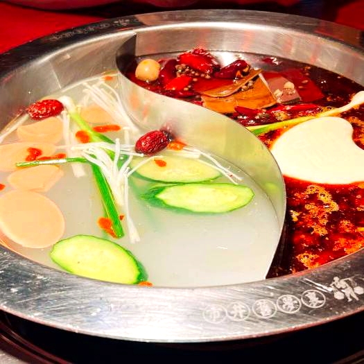 谭鸭血老火锅(普宁万泰汇店)