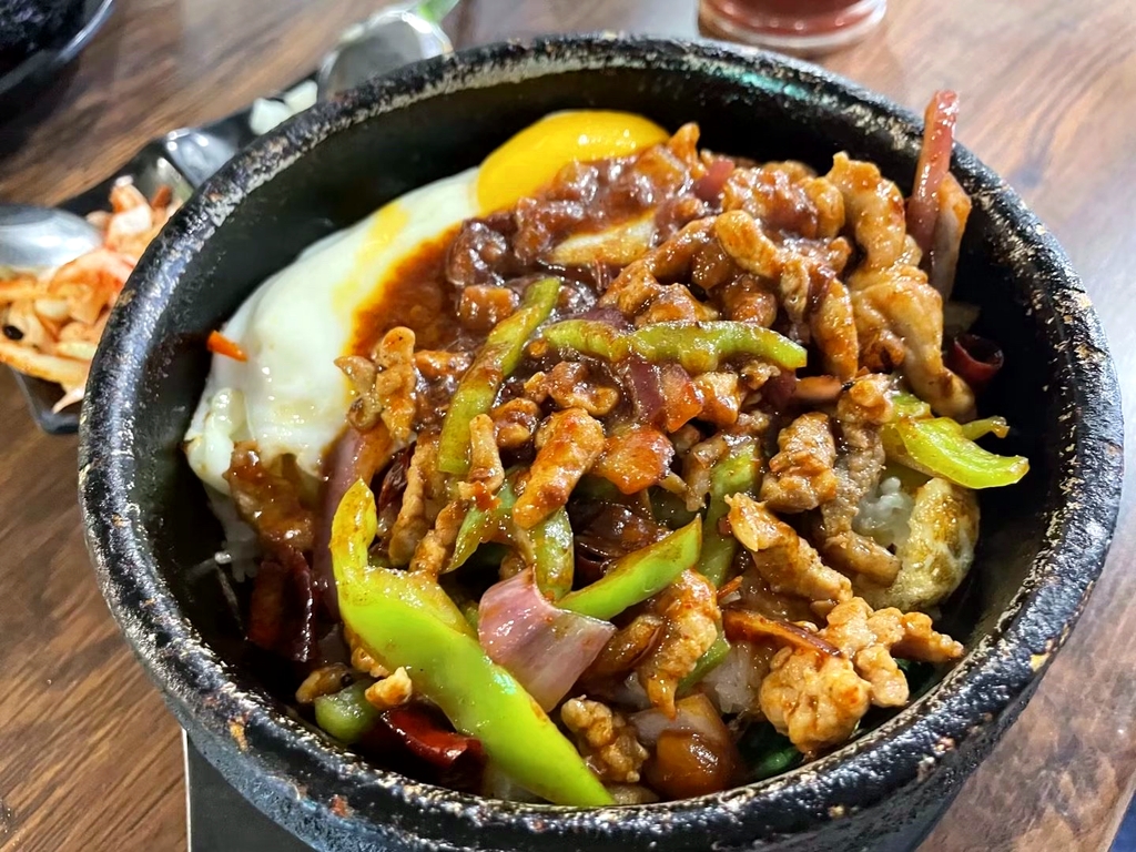 朝汉美食村(滏东总店)