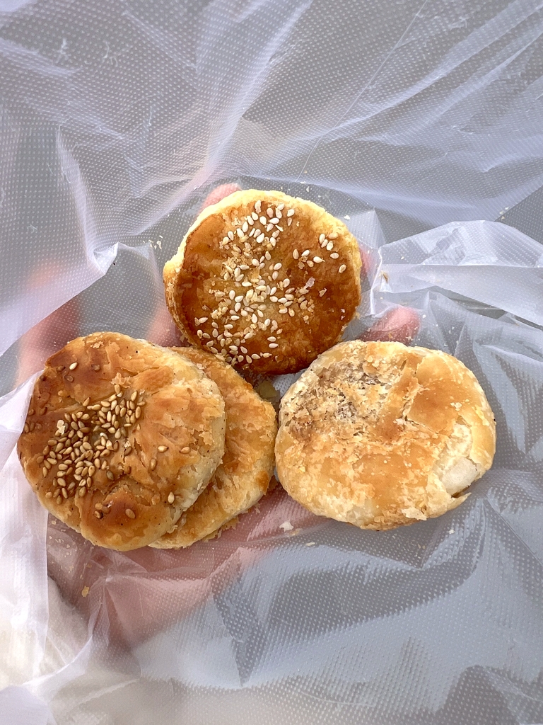薛少山烧饼店