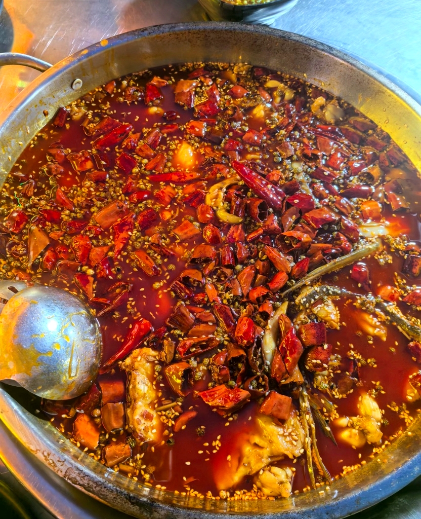蓉城霜霜美蛙鱼(红光总店)