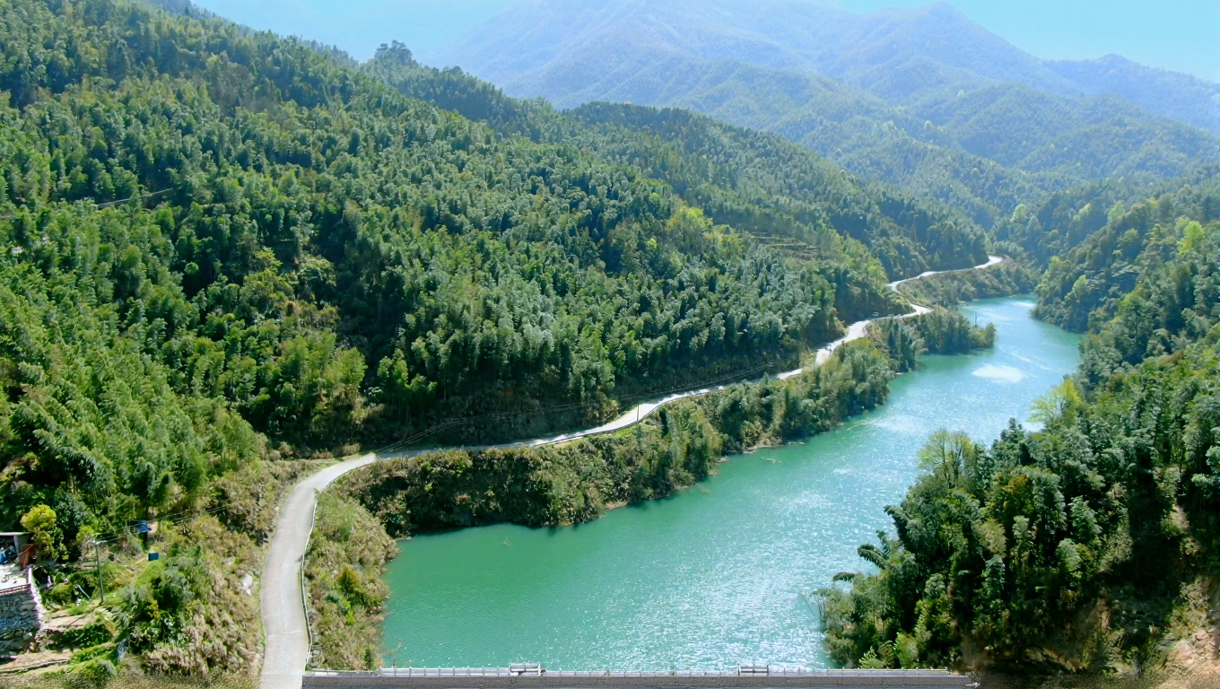 连云山峡谷漂流