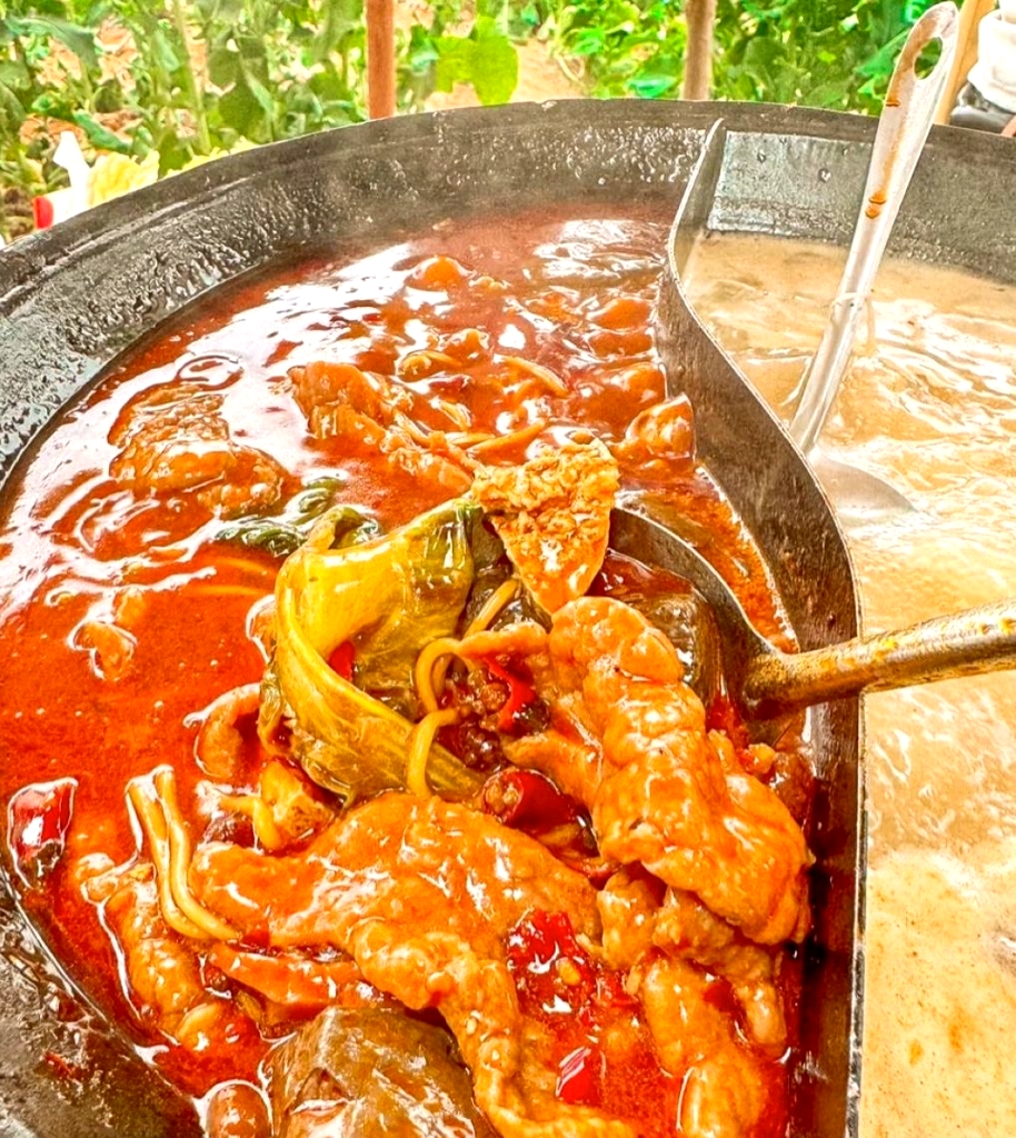 青青重庆老火锅(抚州首店)