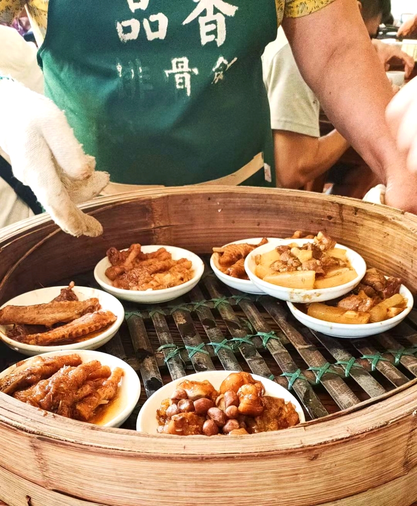 品香排骨饭