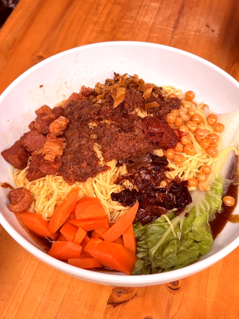 石桥铺鸡蛋面馆
