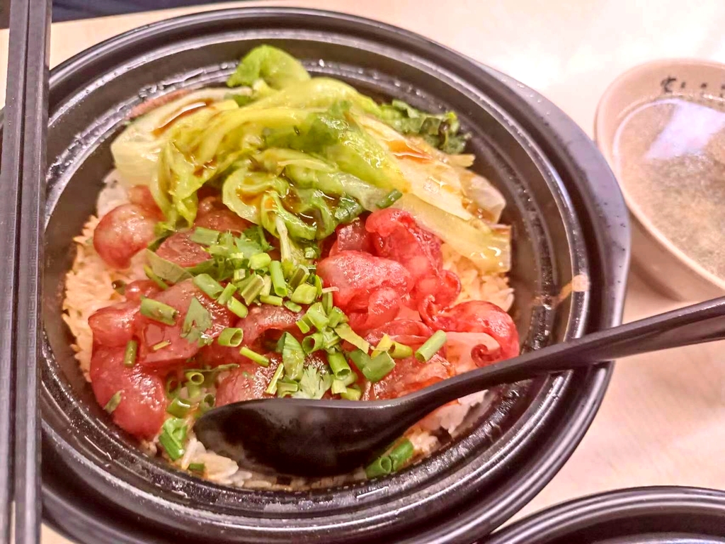 波记煲仔饭.酸菜鱼