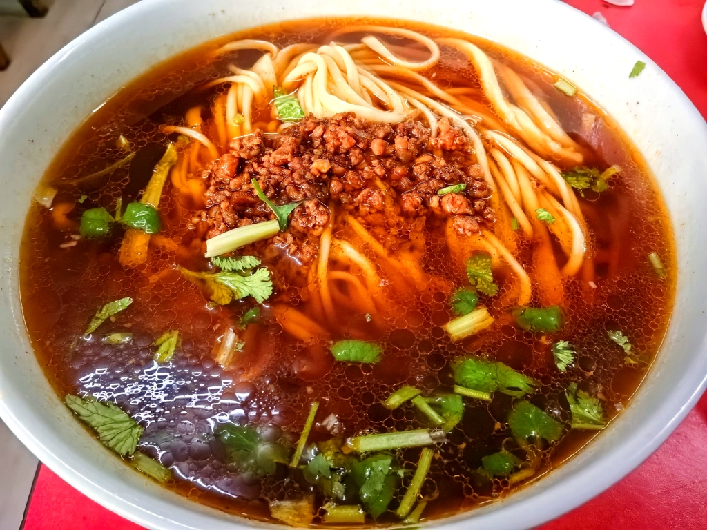 老费抻面馆(安居小区店)