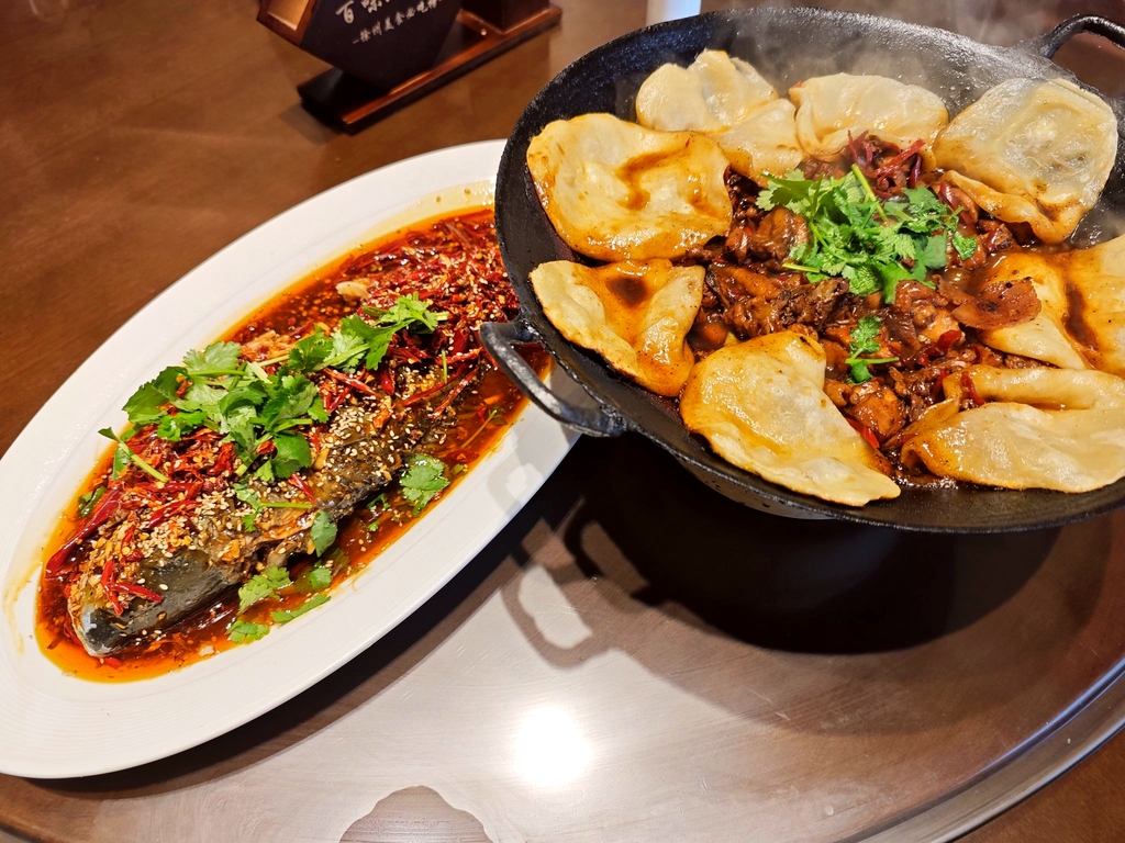 百味地锅鸡(回龙窝店)