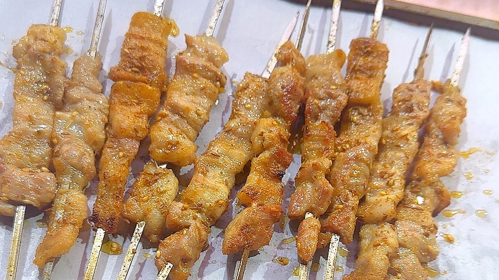 真枪实弹烧烤(兰东A社区店)