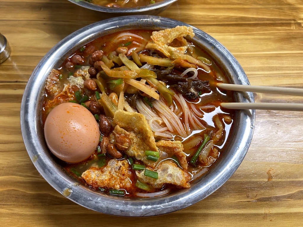 阿四螺蛳粉(天山总店)