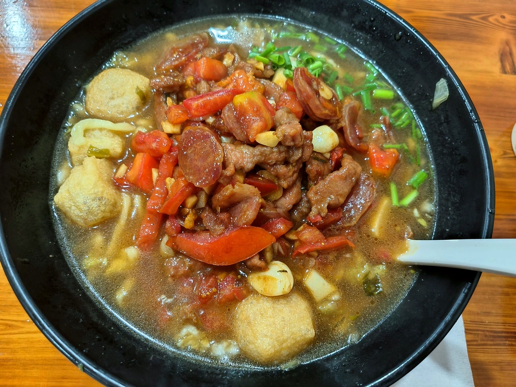 彩芬手工牛肉面馆