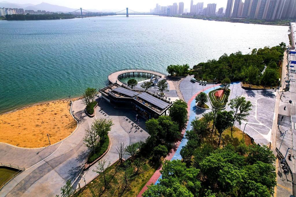 鱼梁洲环岛公园