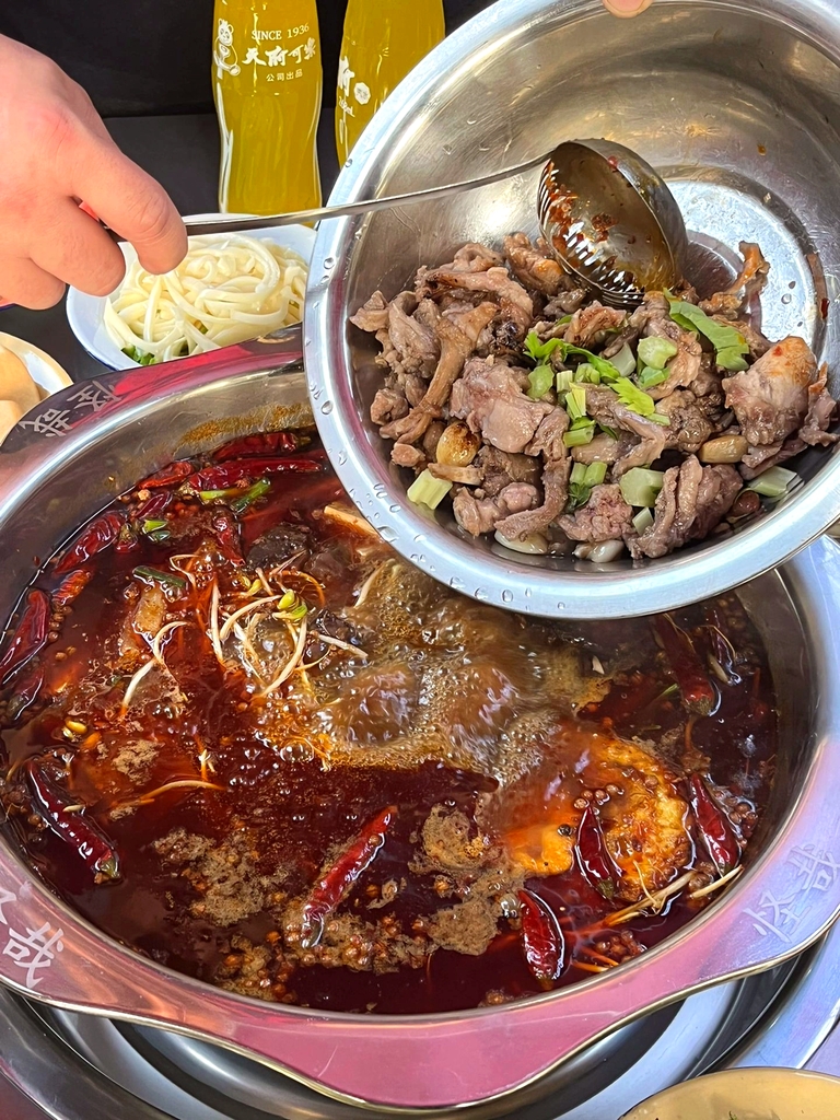 迎三江兔火锅