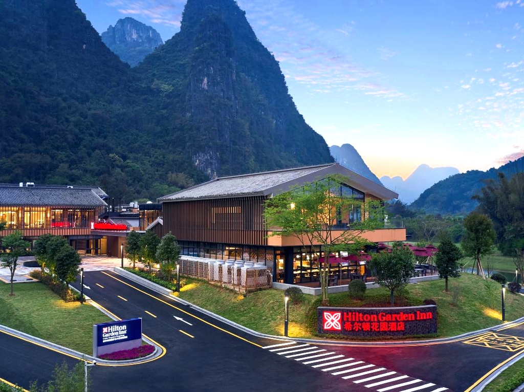 桂林阳朔腾昇希尔顿花园酒店