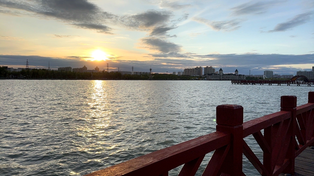 黎明湖