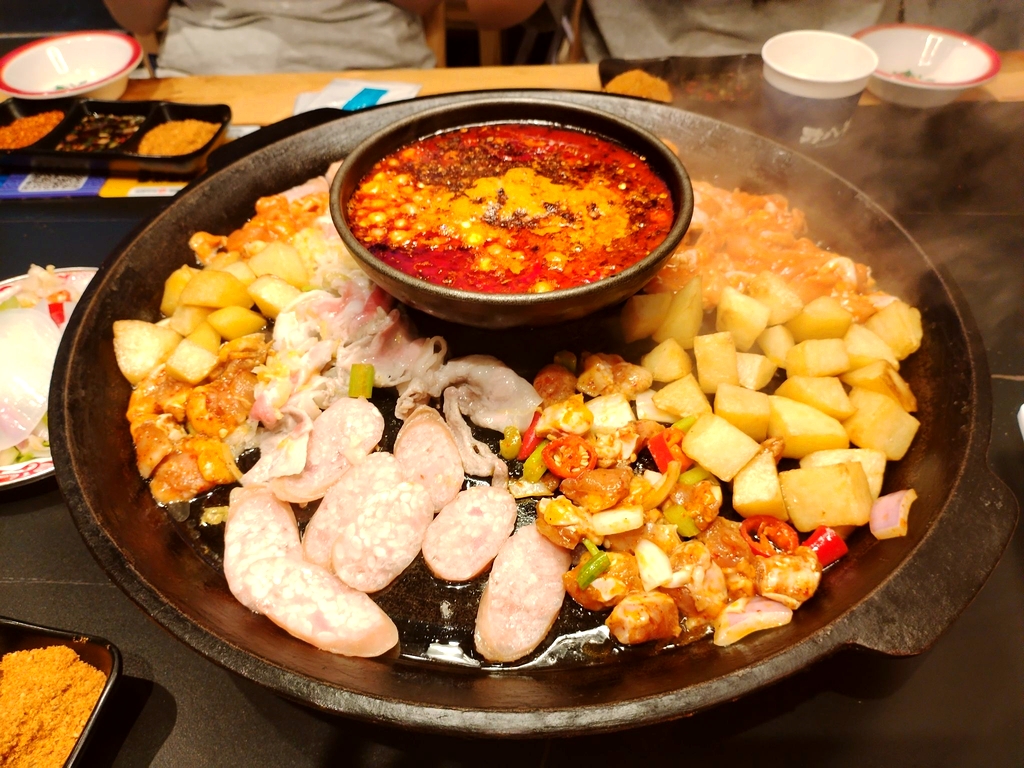 黔八爷贵州烙锅烤肉(随州店)