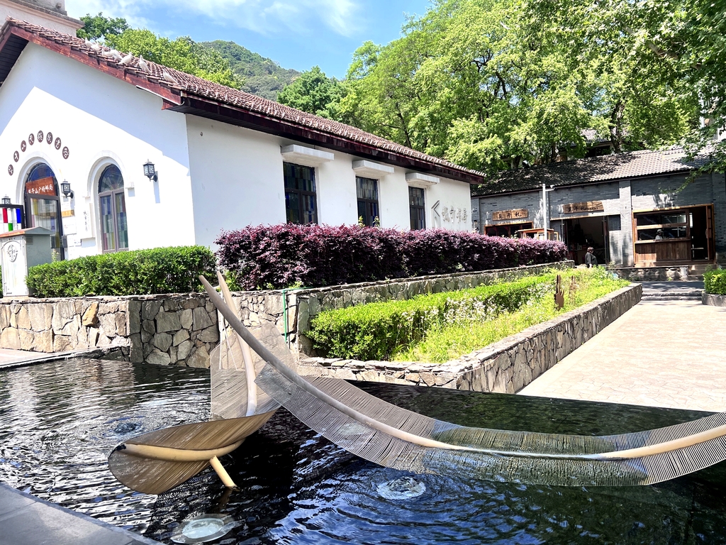 莫干山镇庾村广场