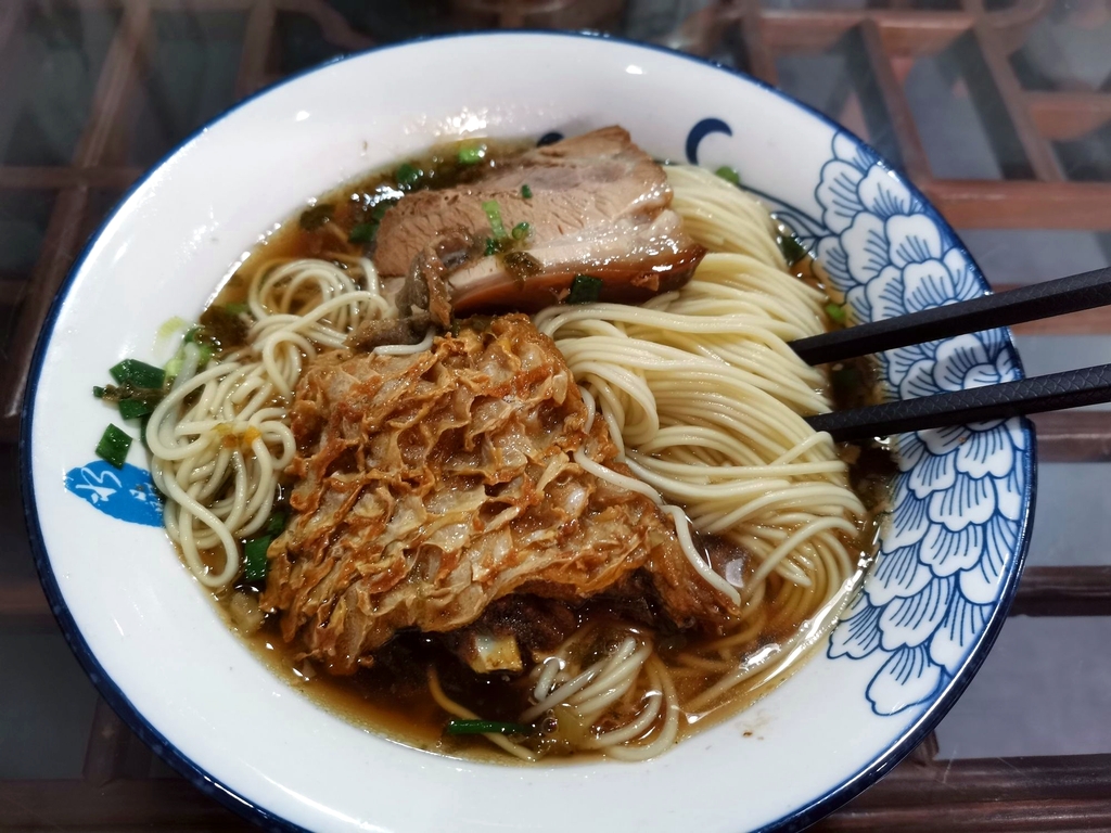 龙凤面馆(南西路)