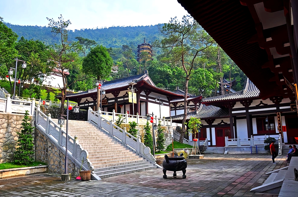 叱石风景区