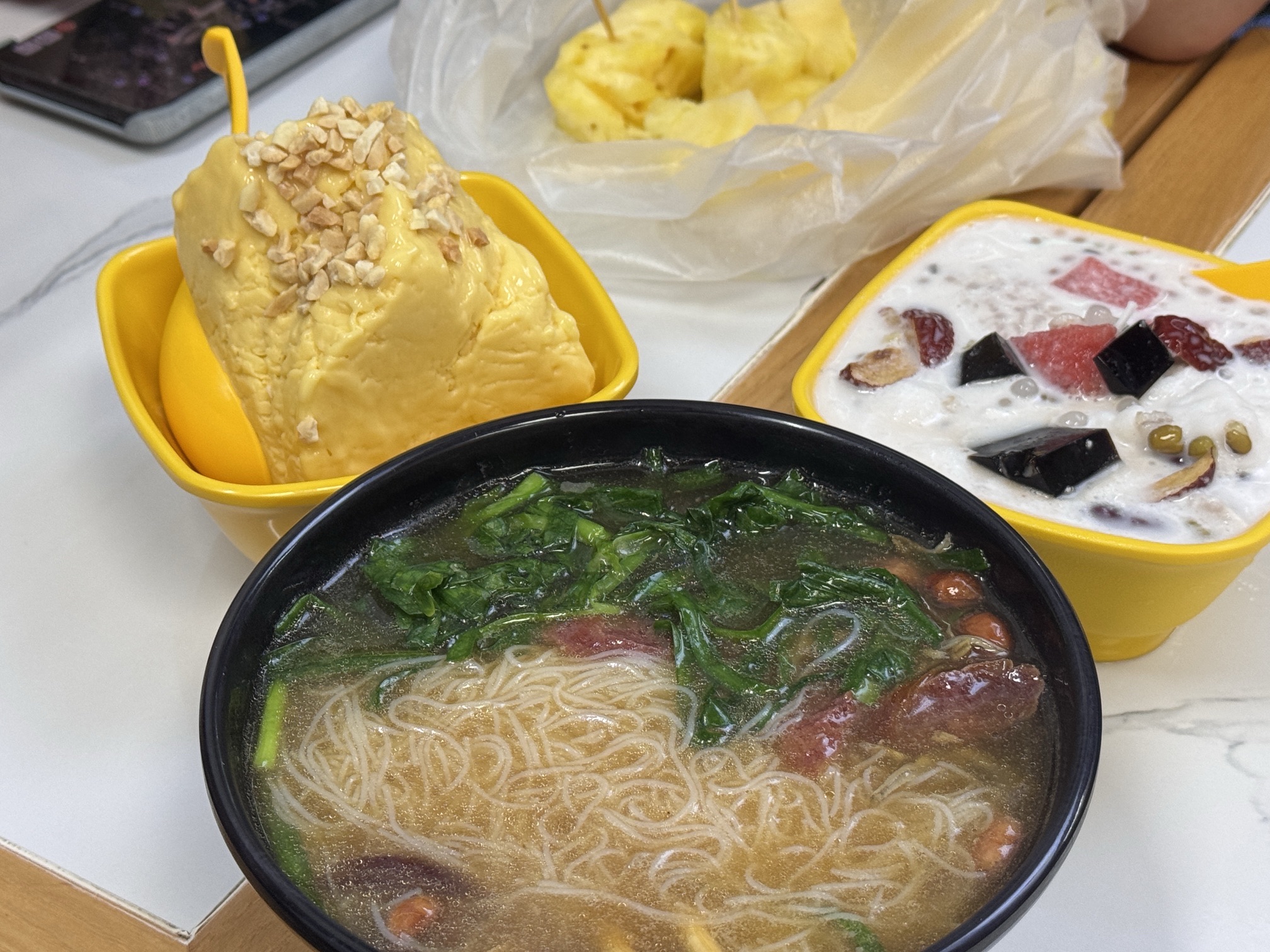 于春正宗椰奶清补凉炒冰