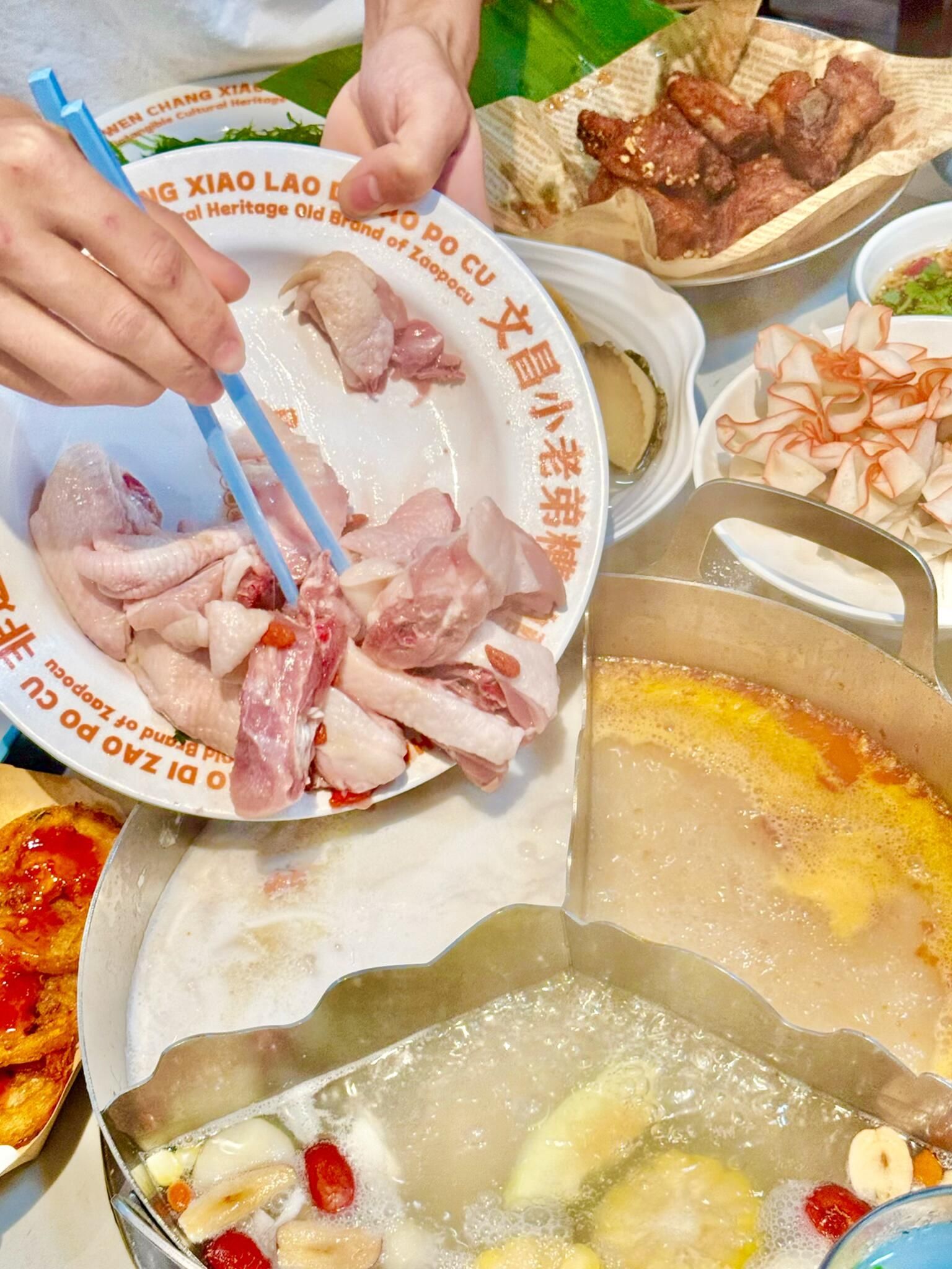 文昌小老弟糟粕醋·海南椰子鸡椰奶鸡(明珠创始店)
