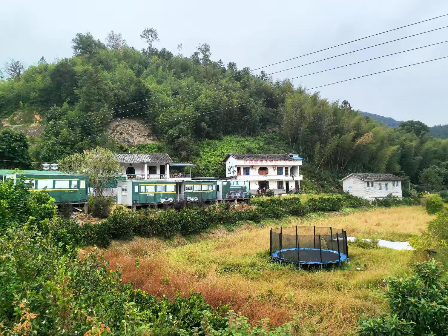 知青小镇旅行图片 1