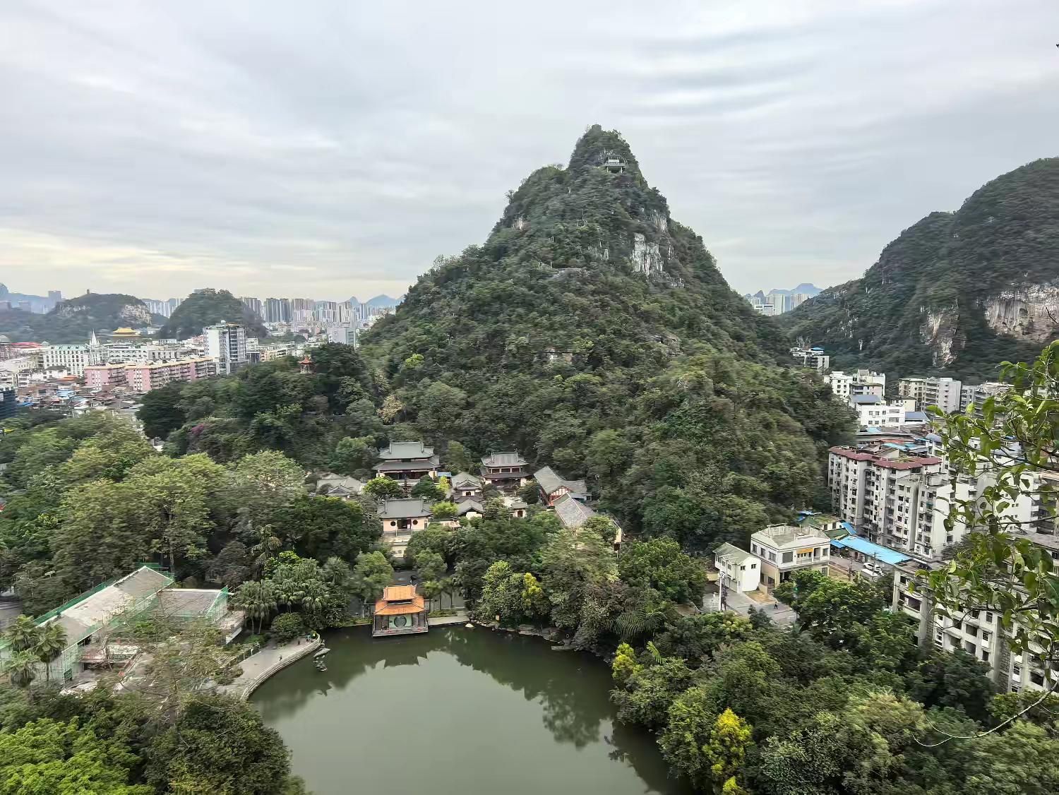 立鱼峰风景区旅行图片 1