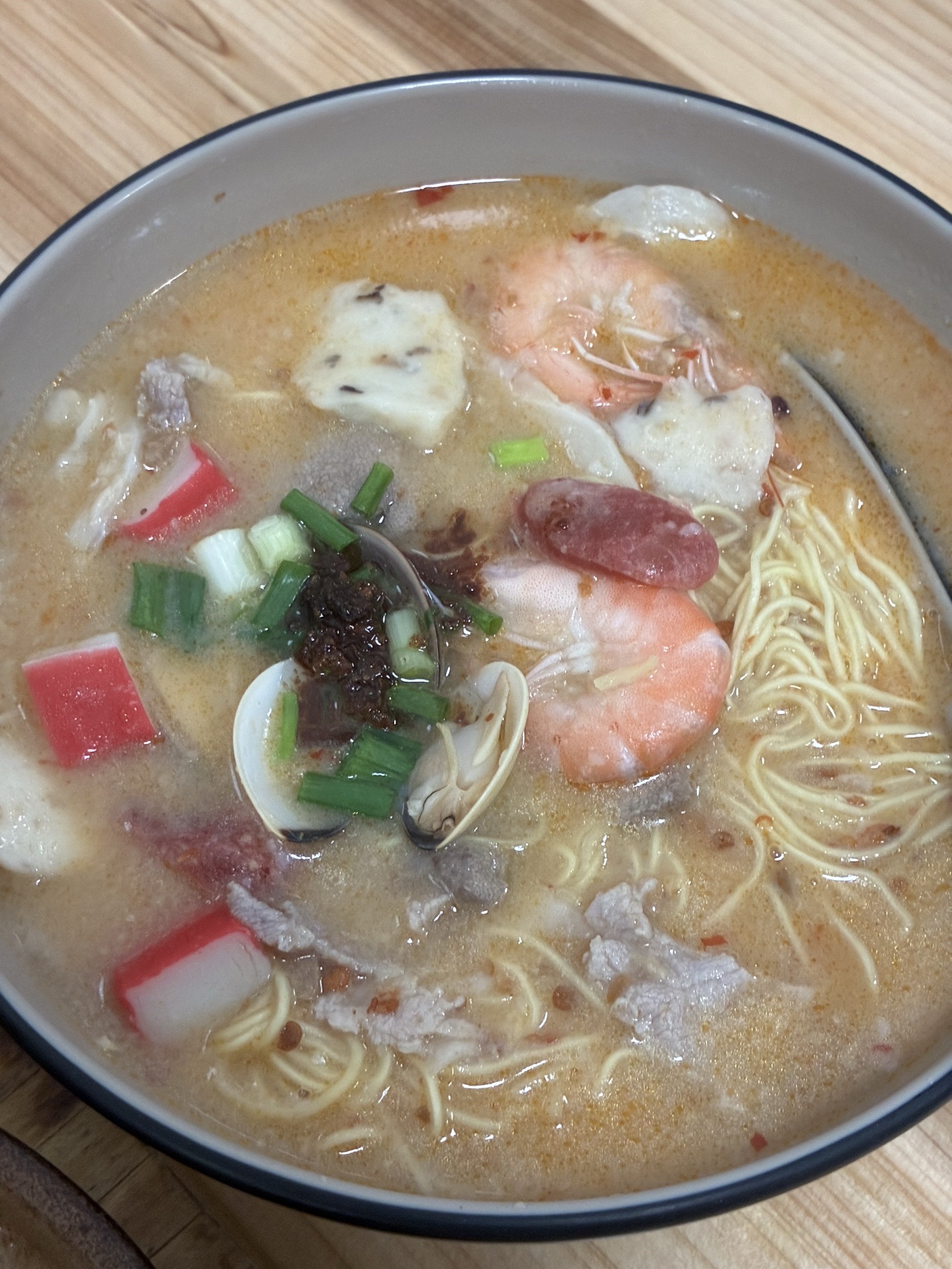 文记糟粕醋海鲜焖面