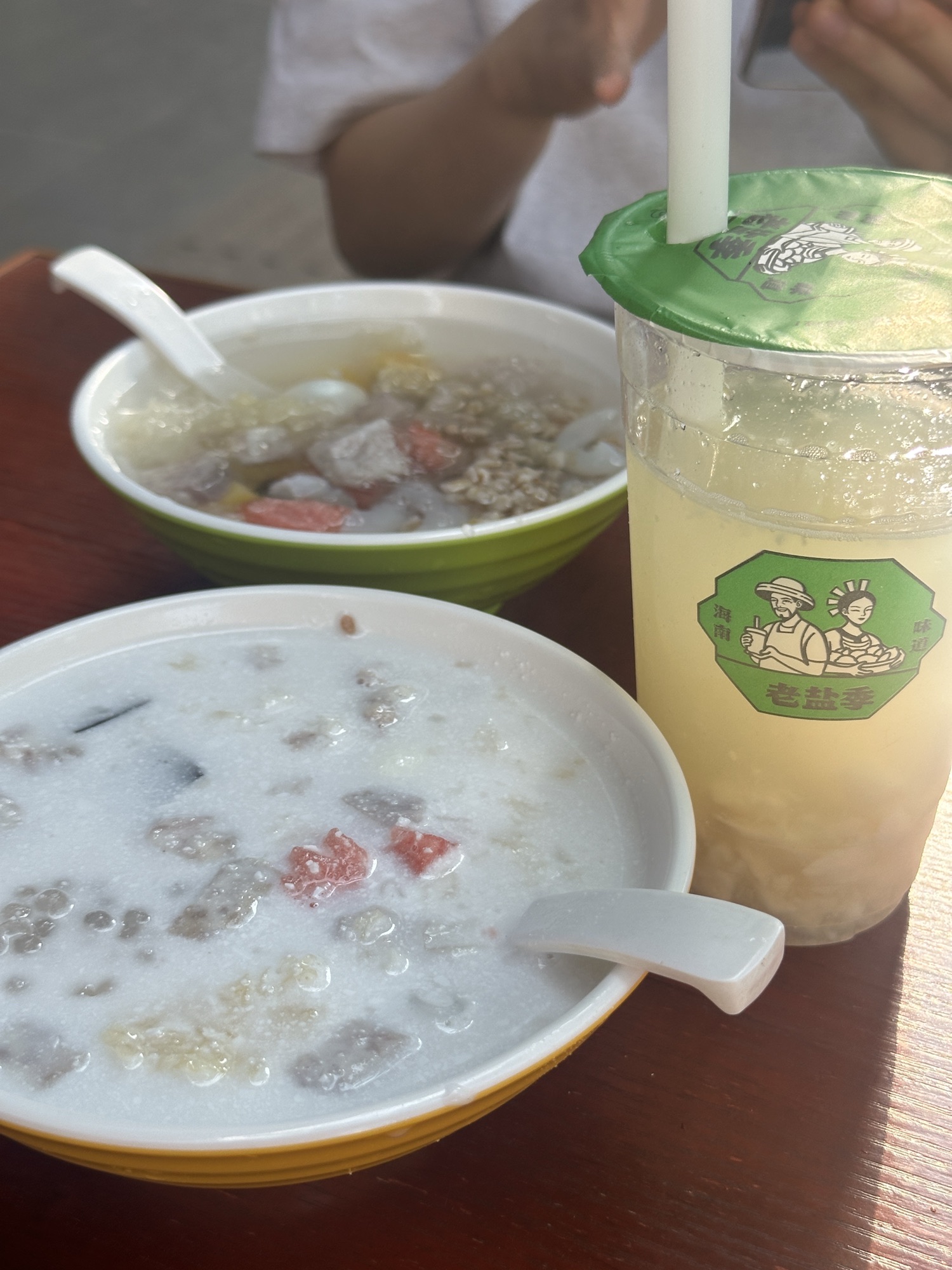 杜治明椰奶炒冰店