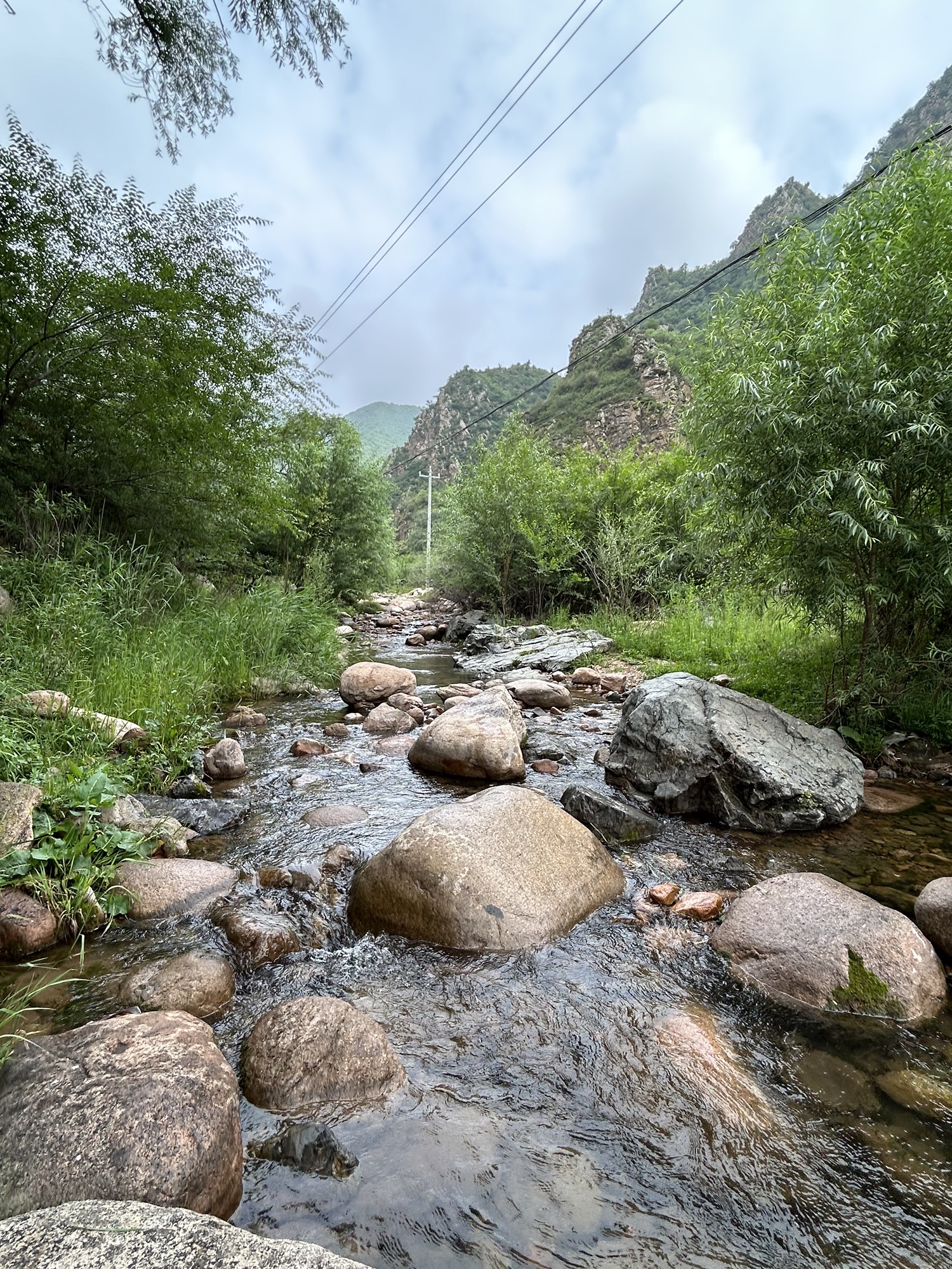 海坨山溪流峡谷旅行图片 1