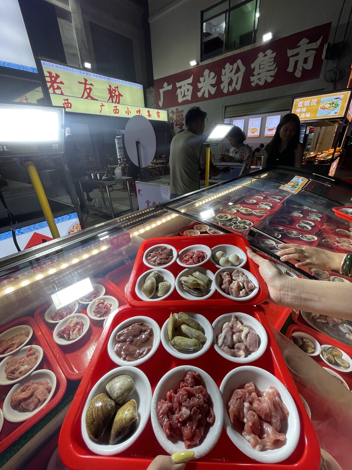 广西美食集市·烧烤·粉摊(海口总店)