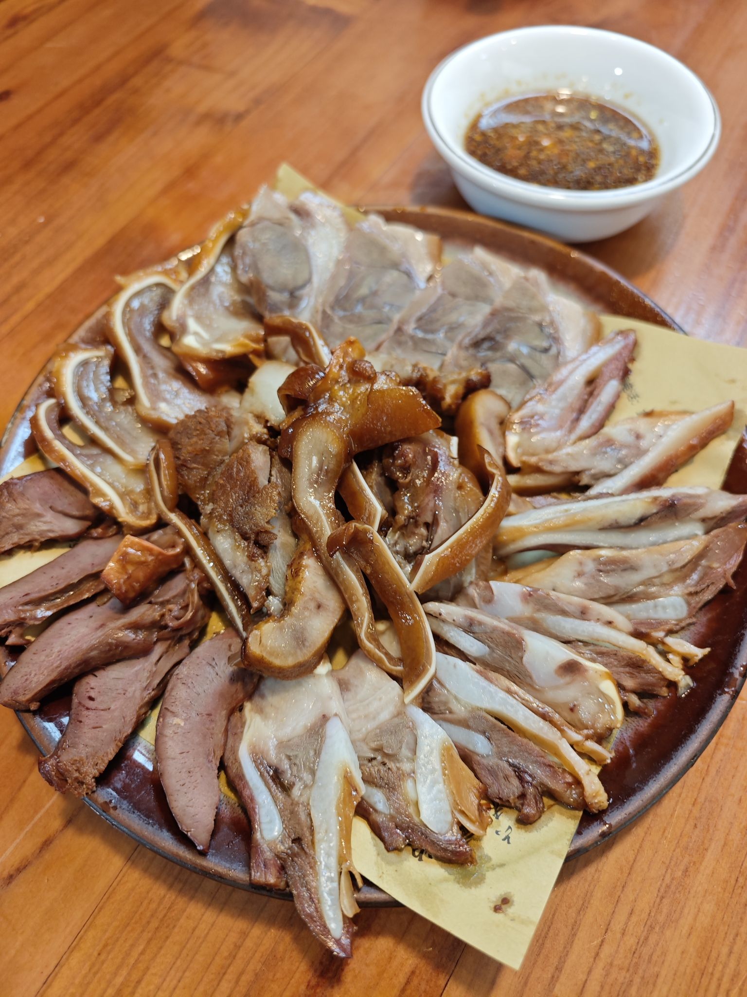 六禾熏酱小酒馆·东北菜(永万路店)
